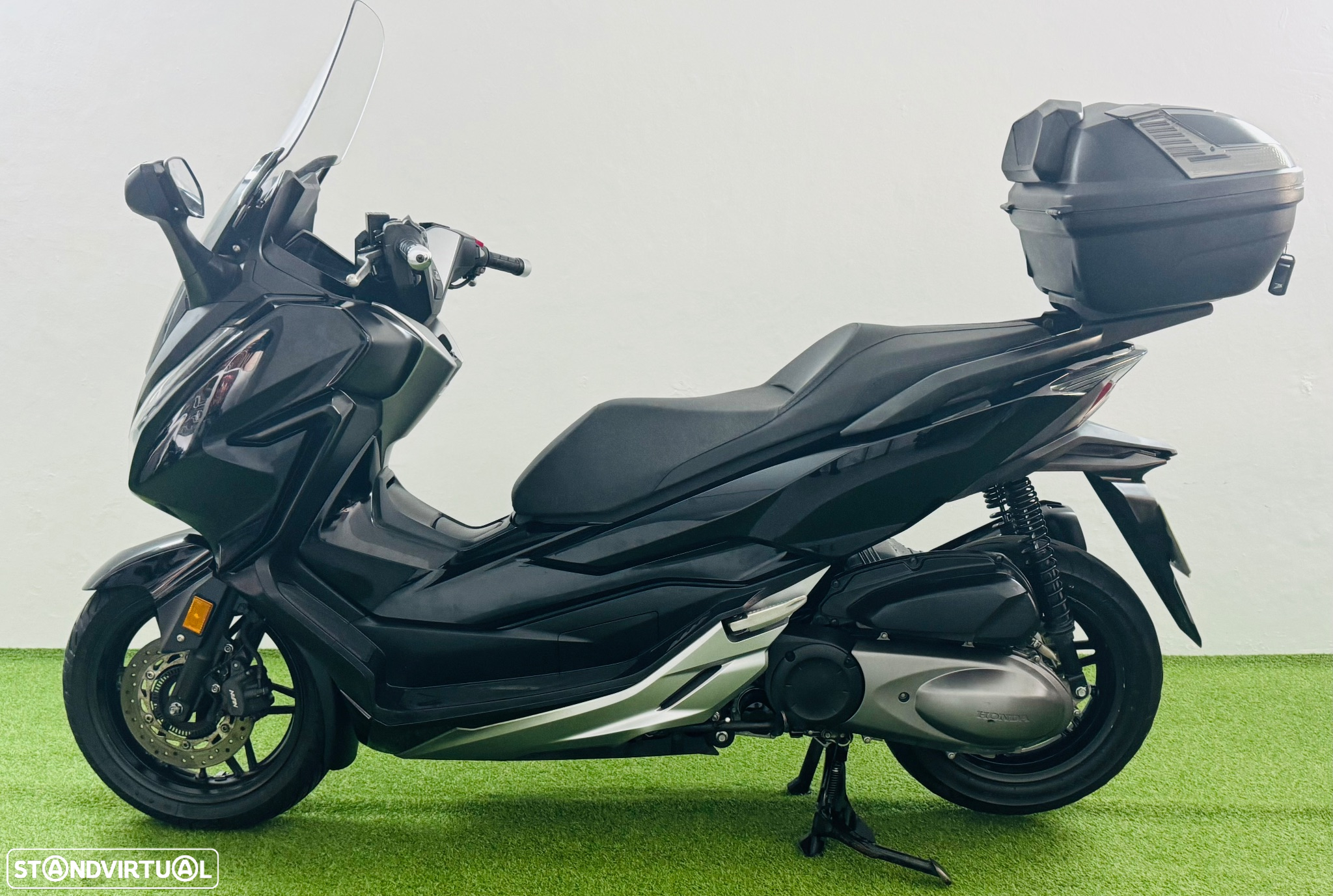 Honda Forza 300cc - 10