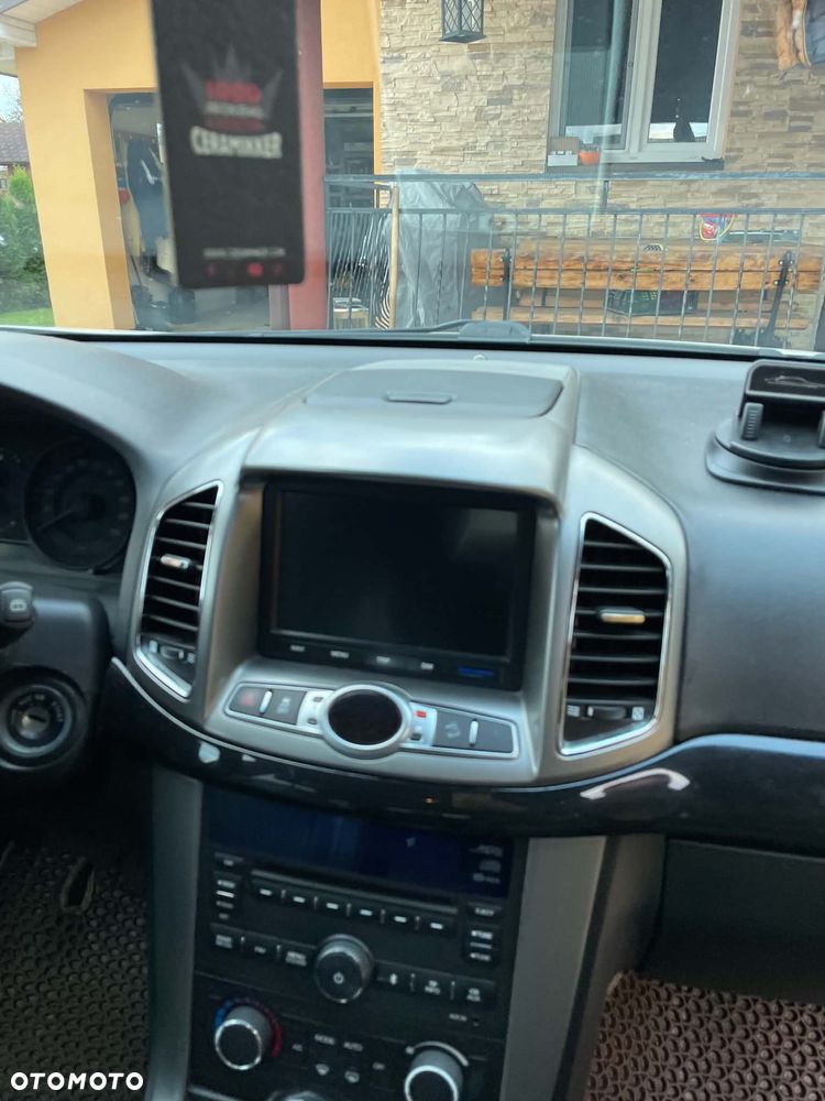 Chevrolet Captiva - 11