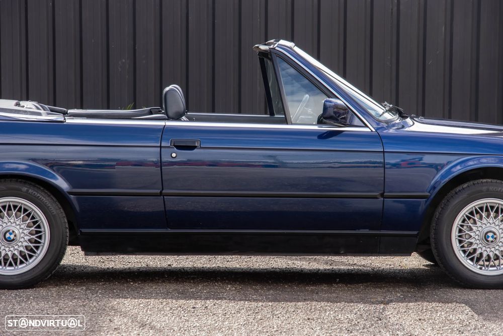 BMW 320 i Cabriolet - 28
