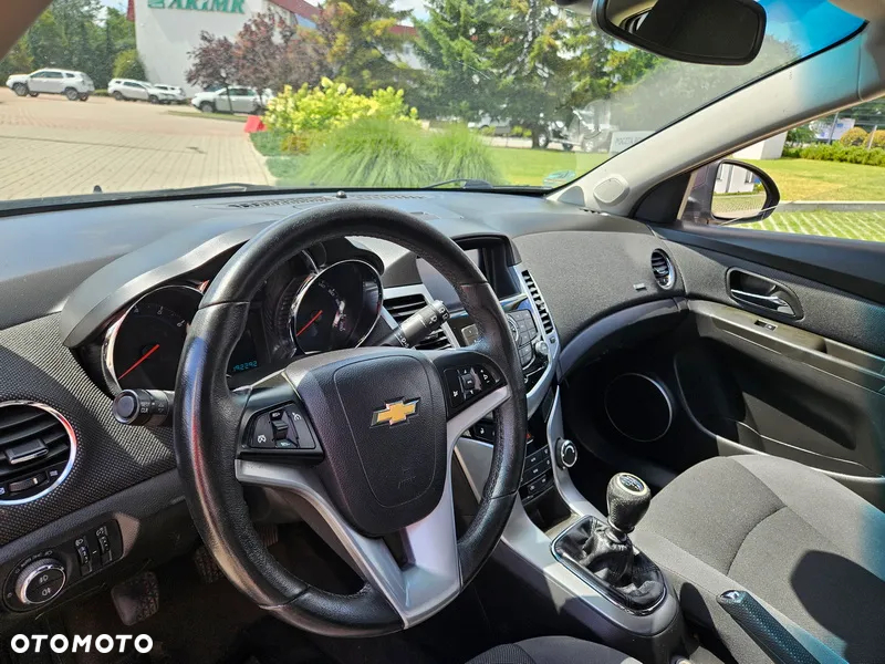 Chevrolet Cruze 1.8 LT - 15