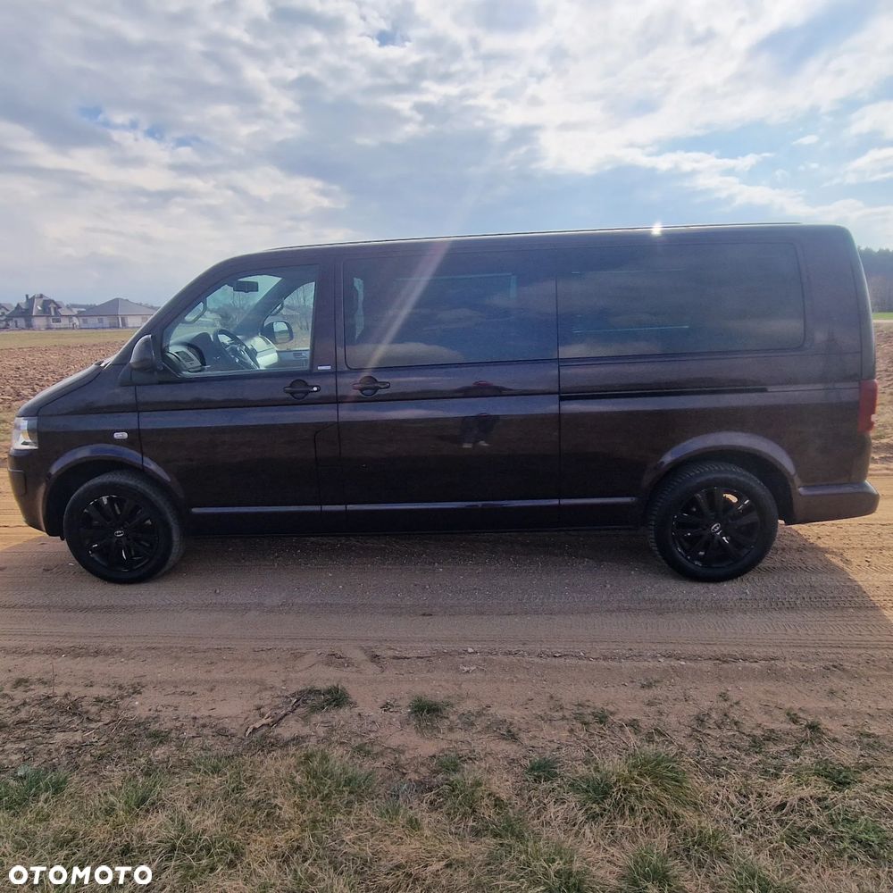 Volkswagen Multivan - 10