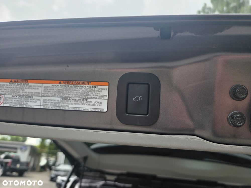 Toyota Sienna - 25