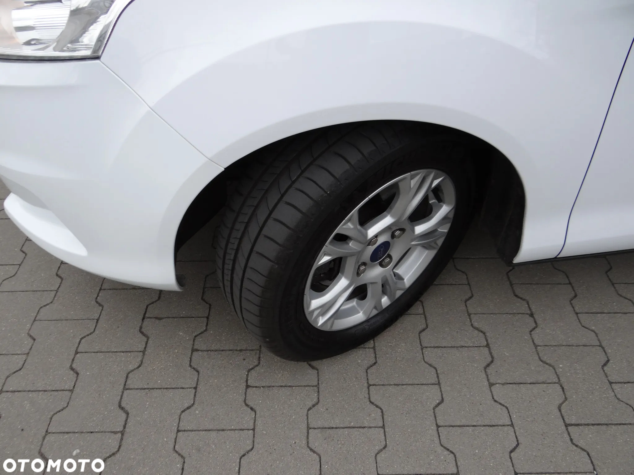Ford B-MAX - 25