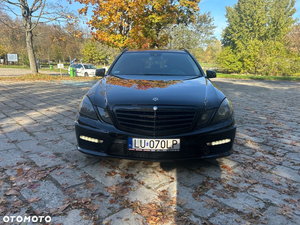 Mercedes-Benz Klasa E 350 T CDI DPF 4Matic BlueEFFICIENCY 7G-TRONIC - 2