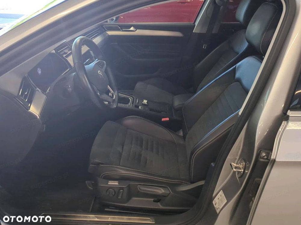 Volkswagen Passat 2.0 TSI OPF DSG Elegance - 6