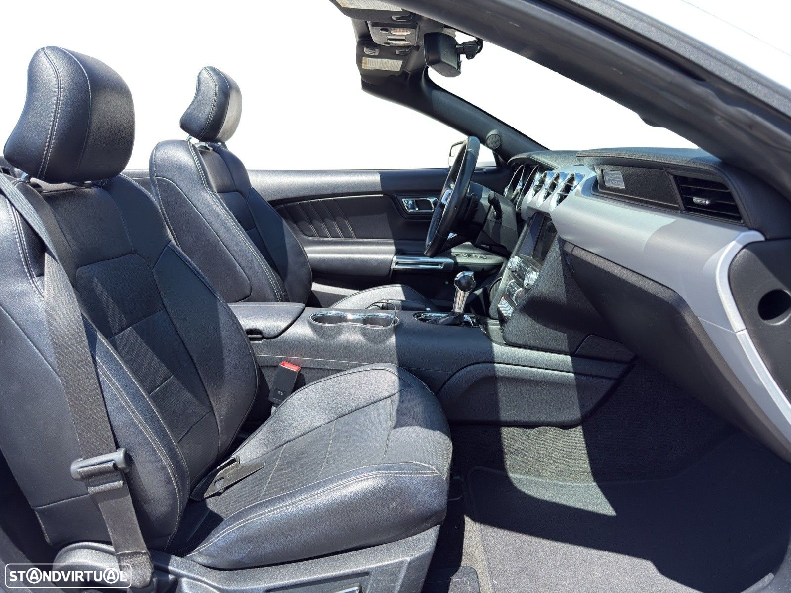 Ford Mustang Cabrio 2.3 Eco Boost - 14