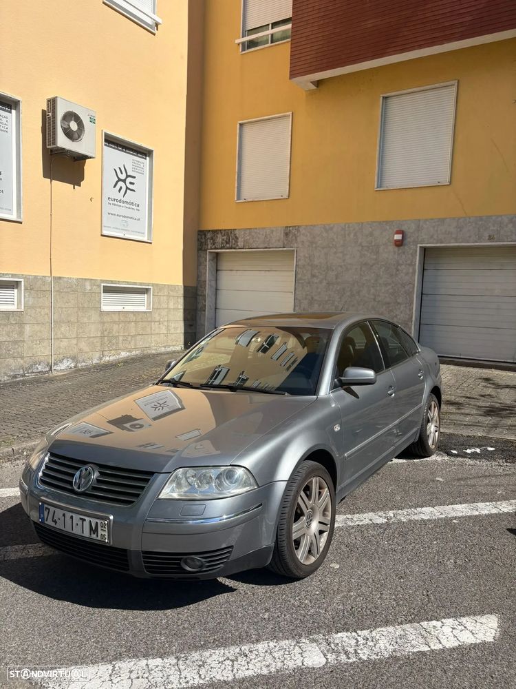 VW Passat 1.9 TDi Highline - 1