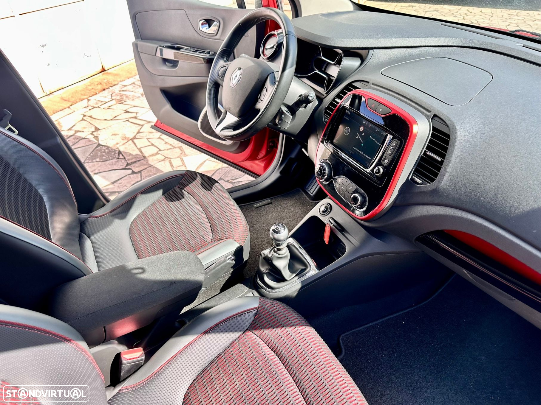 Renault Captur 1.2 TCe Exclusive XMOD - 12