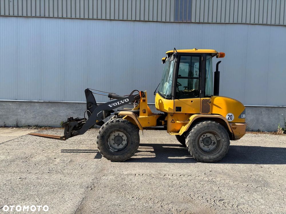 Volvo L30B Pro - 1