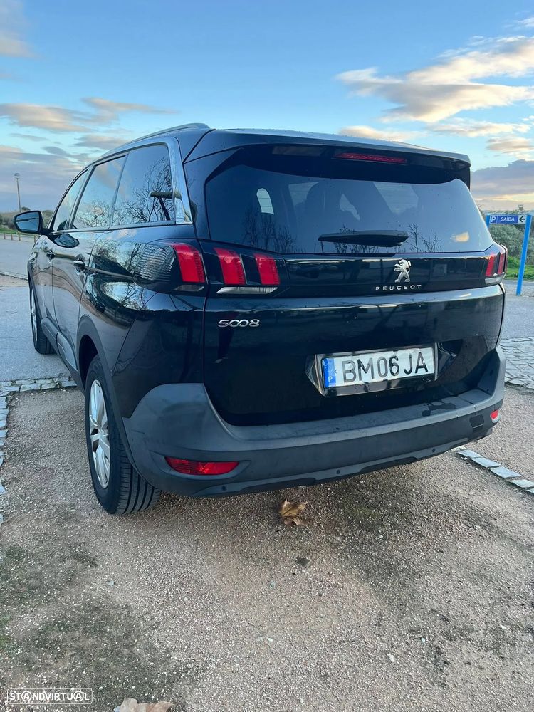 Peugeot 5008 - 12