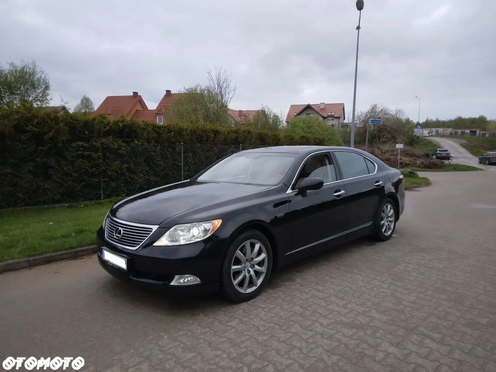 Lexus LS 460 Prestige - 38