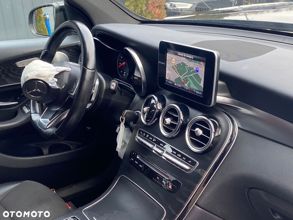 Mercedes-Benz GLC - 14