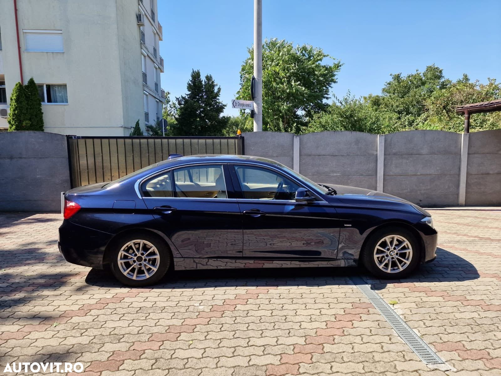 BMW Seria 3 320d Touring Aut. Efficient Dynamics Edition Blue Perf. Luxury Line - 2