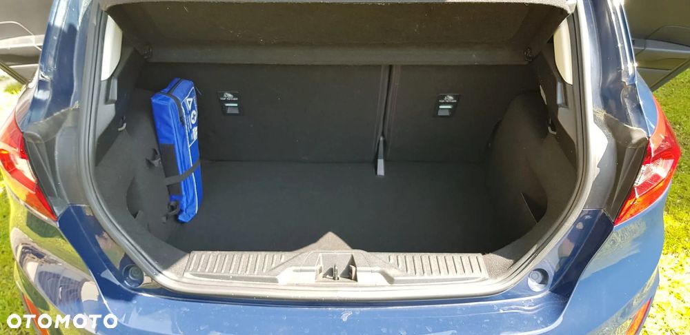 Ford Fiesta 1.1 Trend - 22