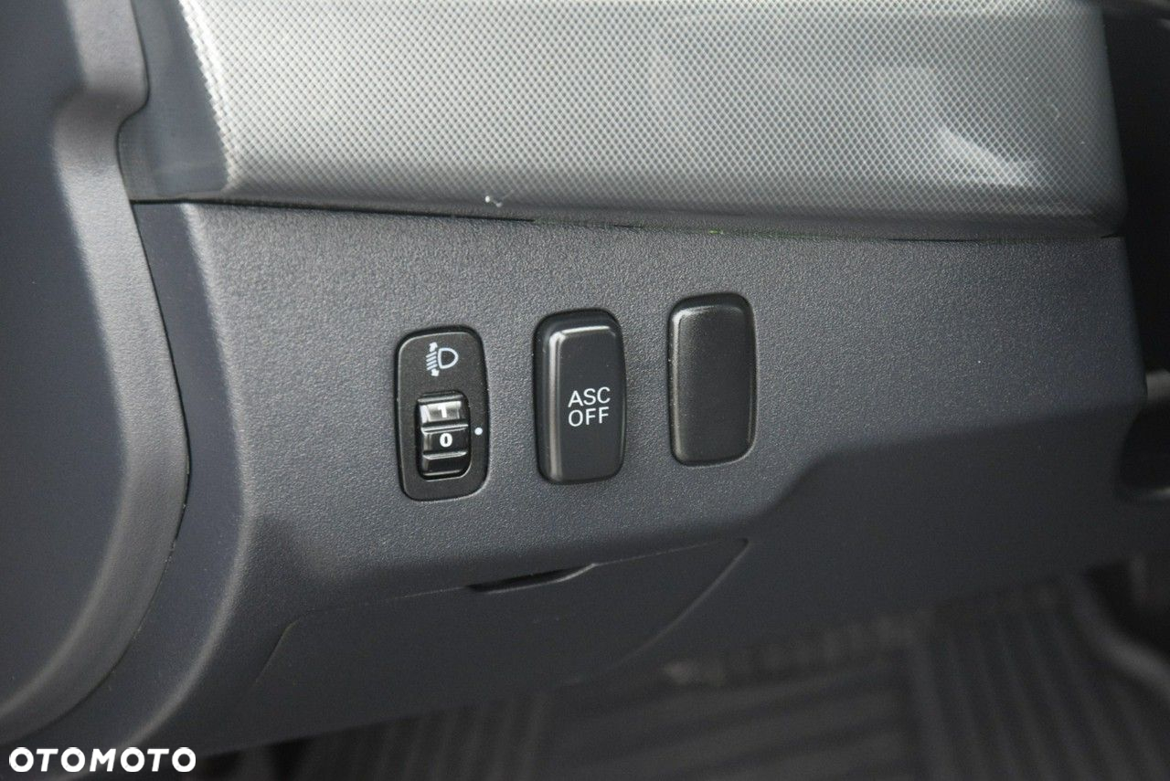 Mitsubishi Lancer 1.8 CVT Intense - 26