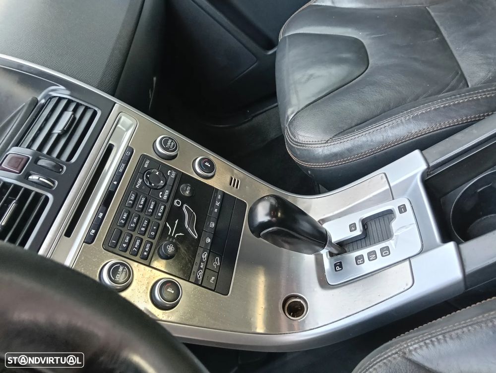 Volvo XC 60 2.4 D Geartronic - 13