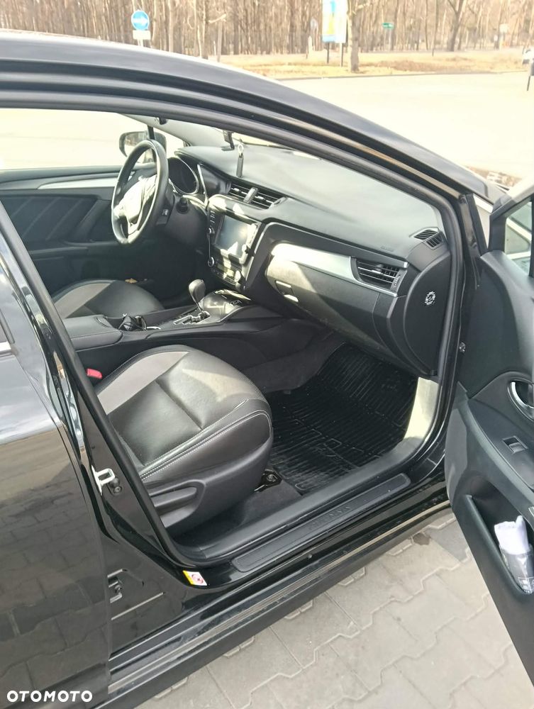 Toyota Avensis 2.0 Prestige MS - 21