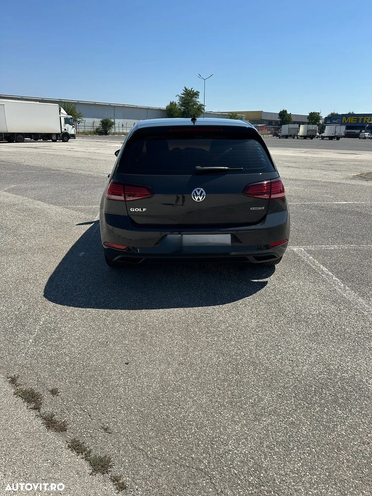 Volkswagen Golf - 17