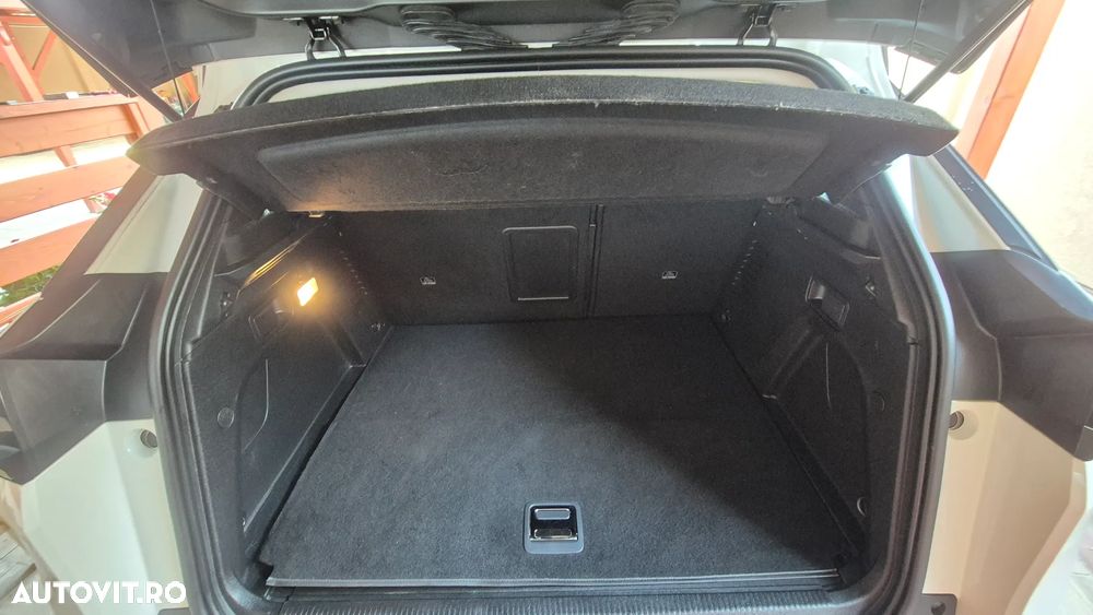 Peugeot 3008 PHEV EAT8 Allure - 33