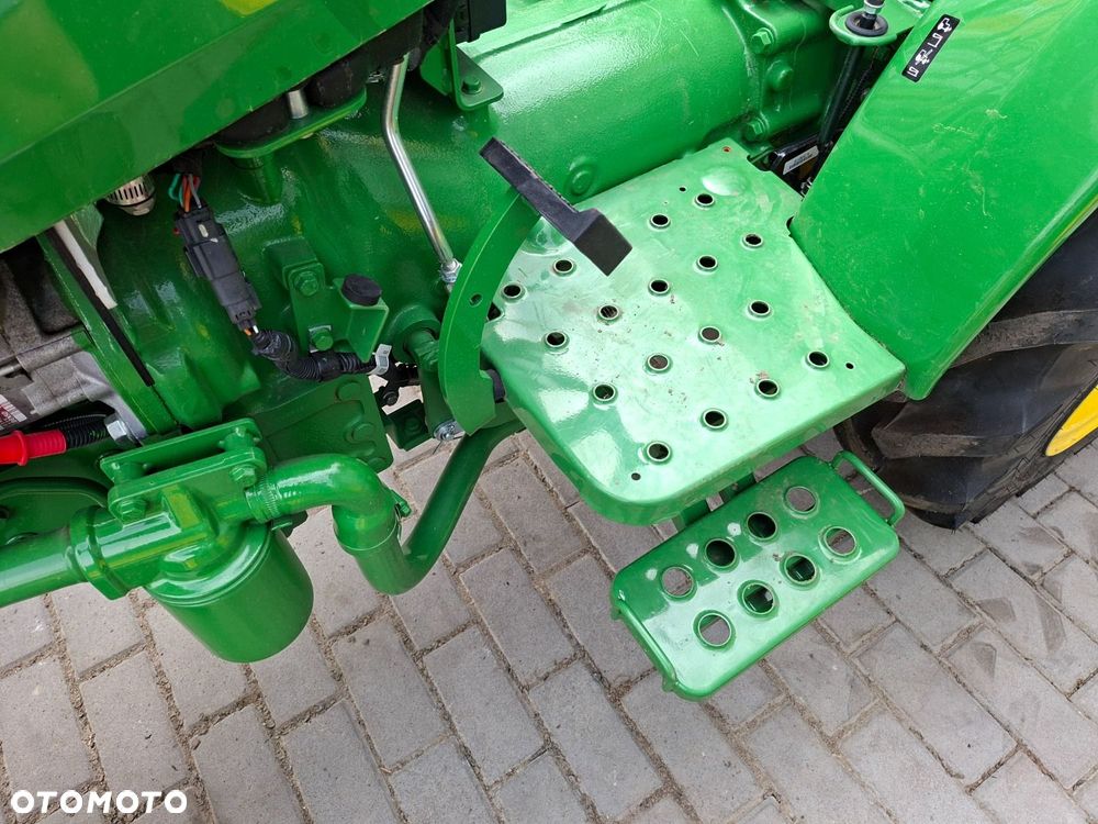 John Deere 3028 En 4X4 - 19