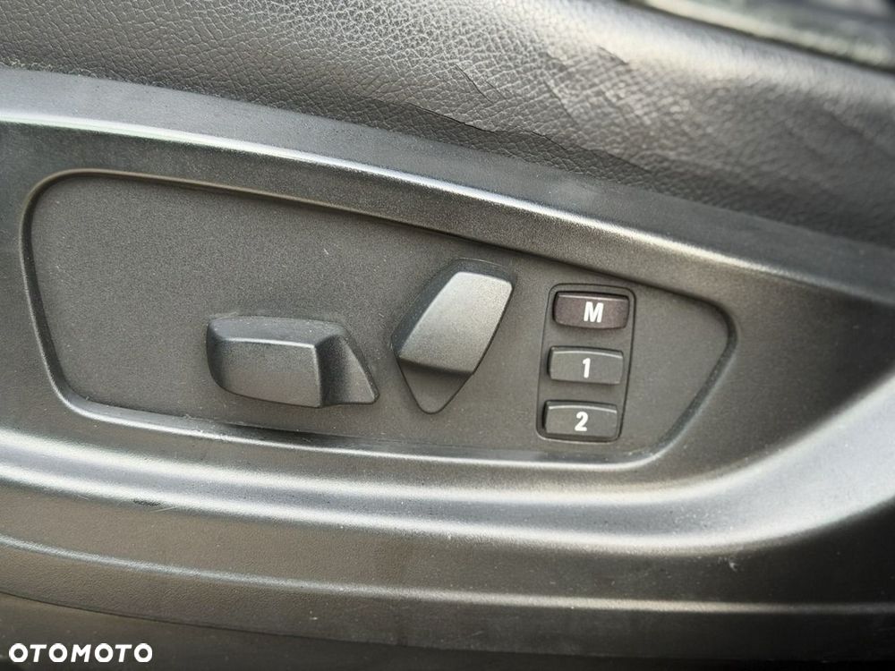 BMW X5 xDrive35i - 24
