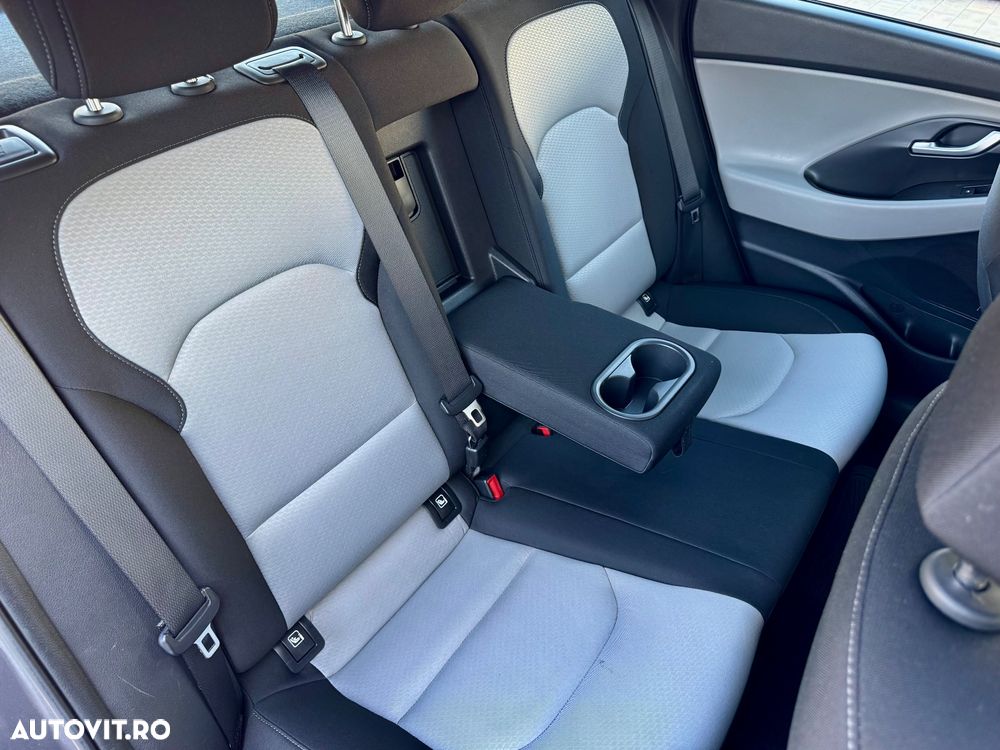 Hyundai i30 1.6 CRDI DCT Passion Plus - 22