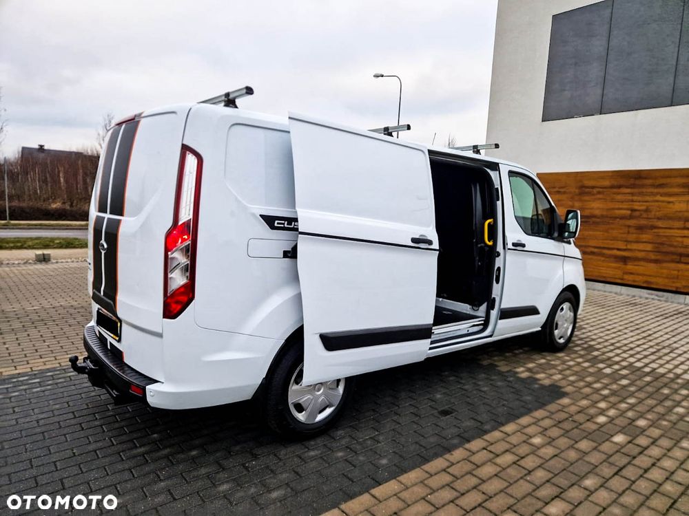 Ford TRANSIT CUSTOM - 3