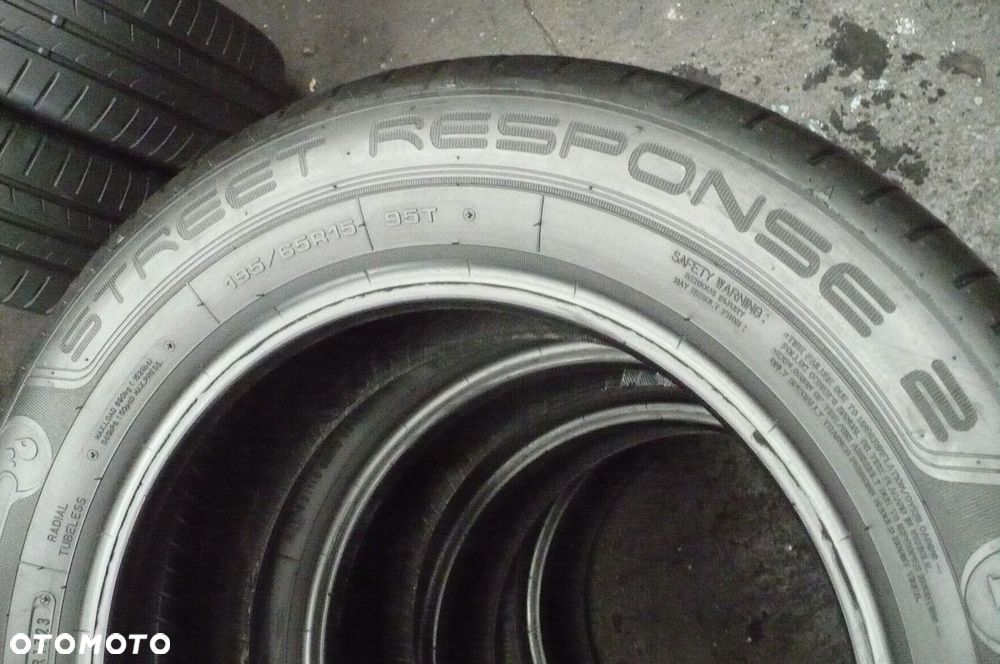 2x DUNLOP StreetResponse 195/65R15 6,8mm-7,2mm 2023 - 4