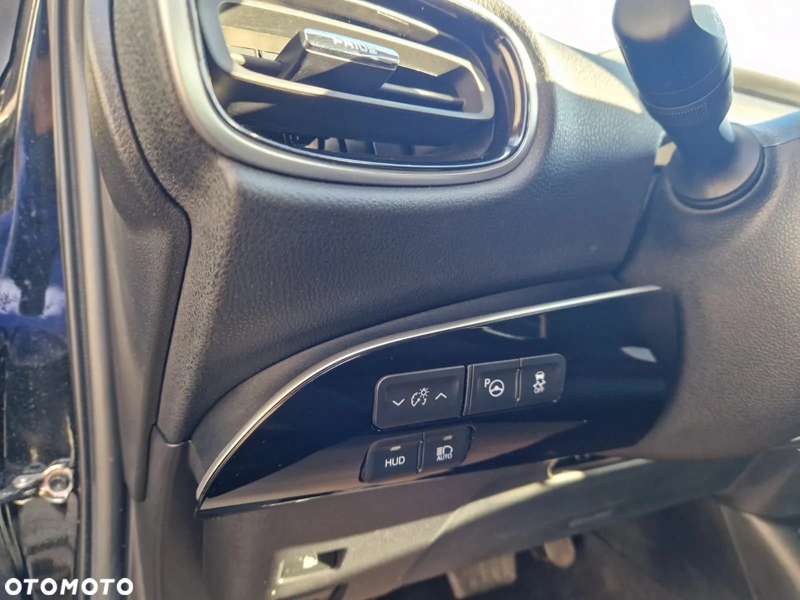 Toyota Prius 1.8 Hybrid Comfort - 18