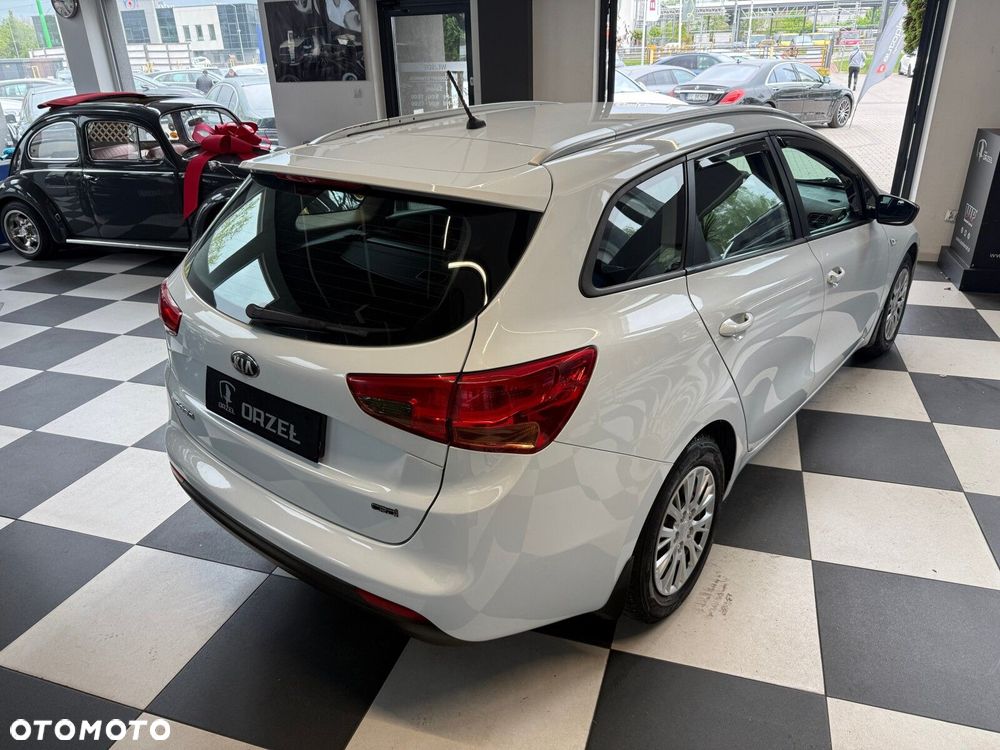 Kia Ceed - 5
