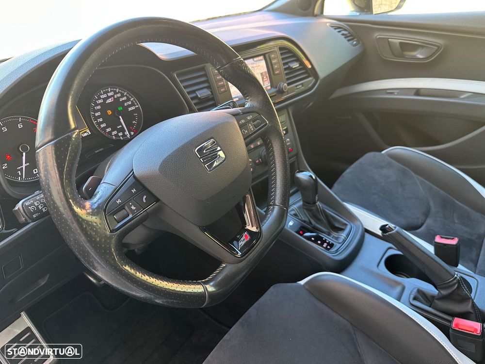 SEAT Leon 2.0 TSI Cupra DSG S/S - 11