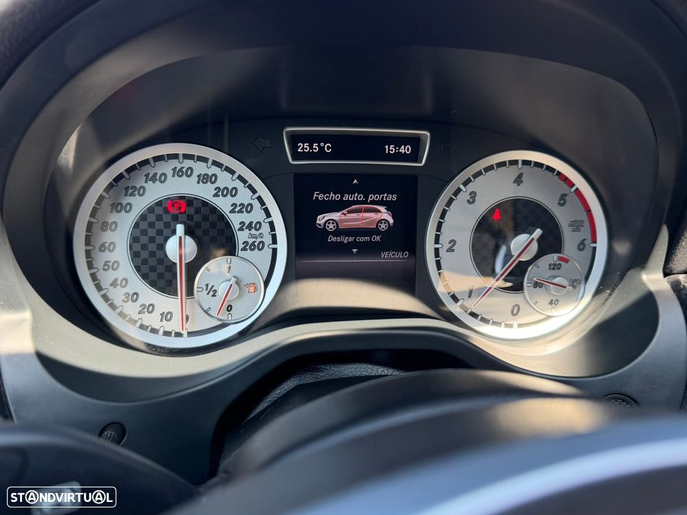 Mercedes-Benz A 180 CDI BE AMG Line - 33