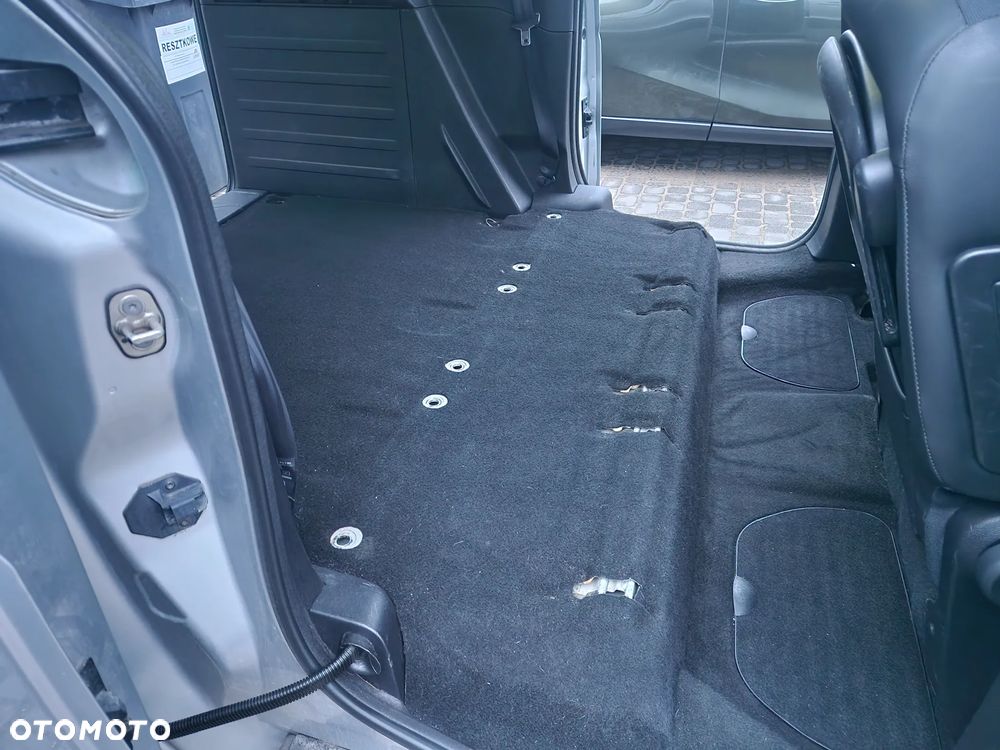 Peugeot Partner 120 VTi Family - 12