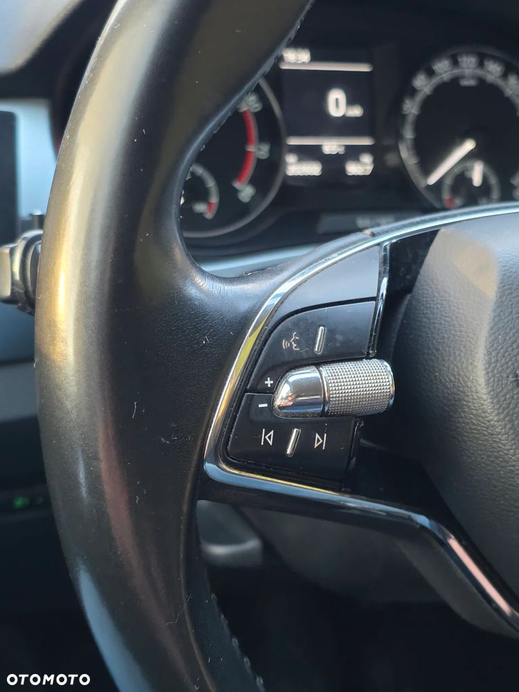 Skoda Fabia 1.0 TSI Ambition - 12