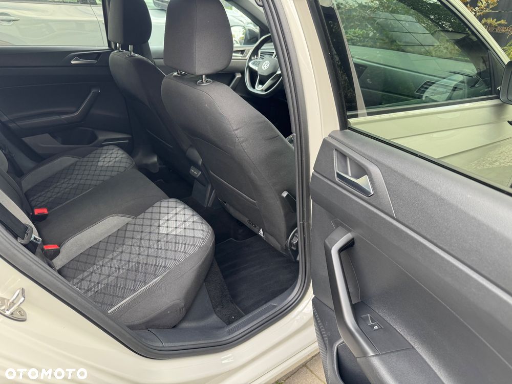 Volkswagen Taigo 1.0 TSI OPF DSG R-Line - 36