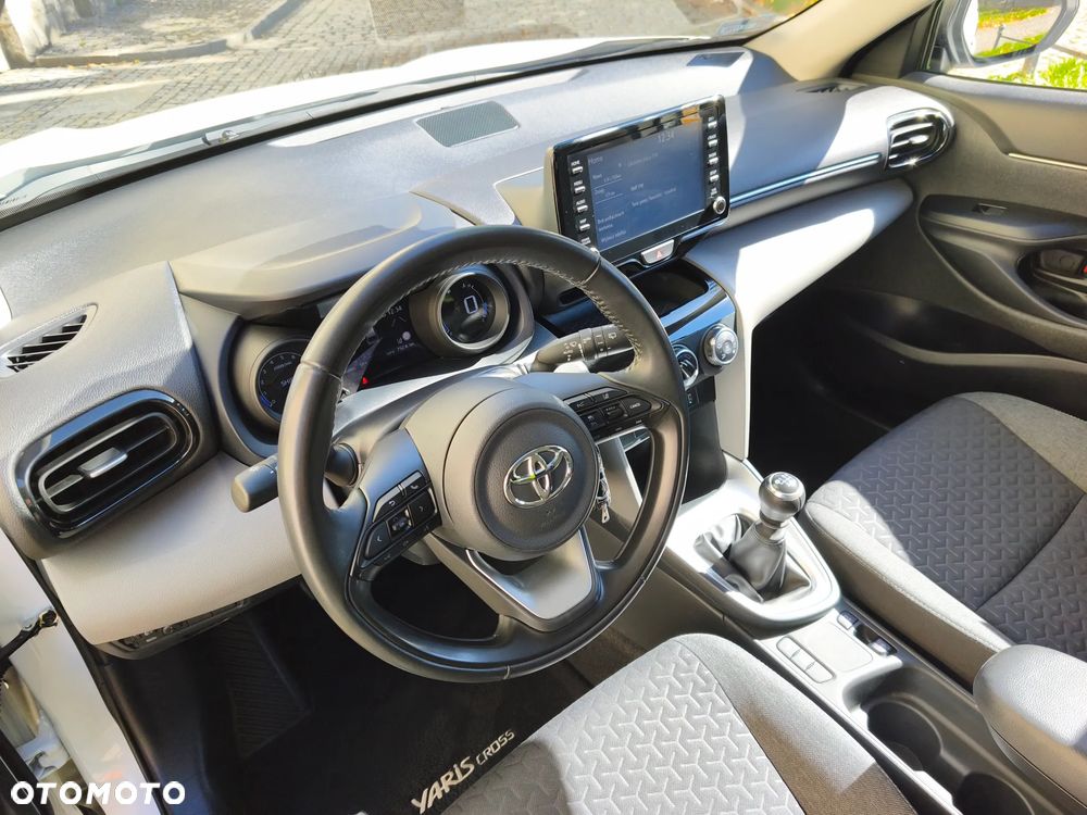 Toyota Yaris Cross - 10