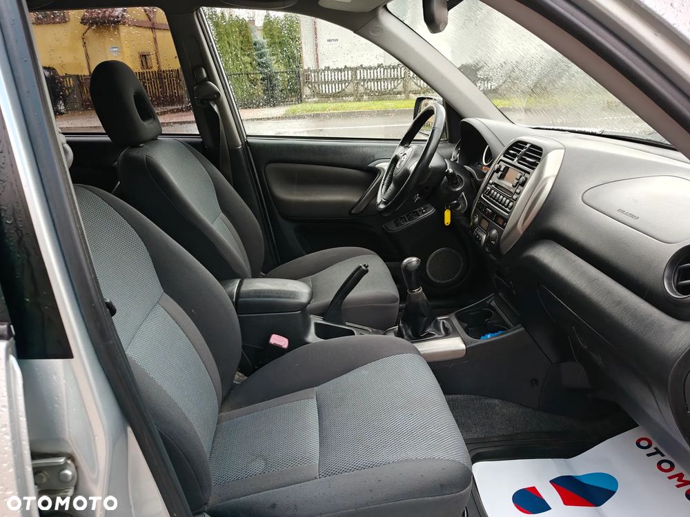 Toyota RAV4 2.0 D-4D Prestige - 35
