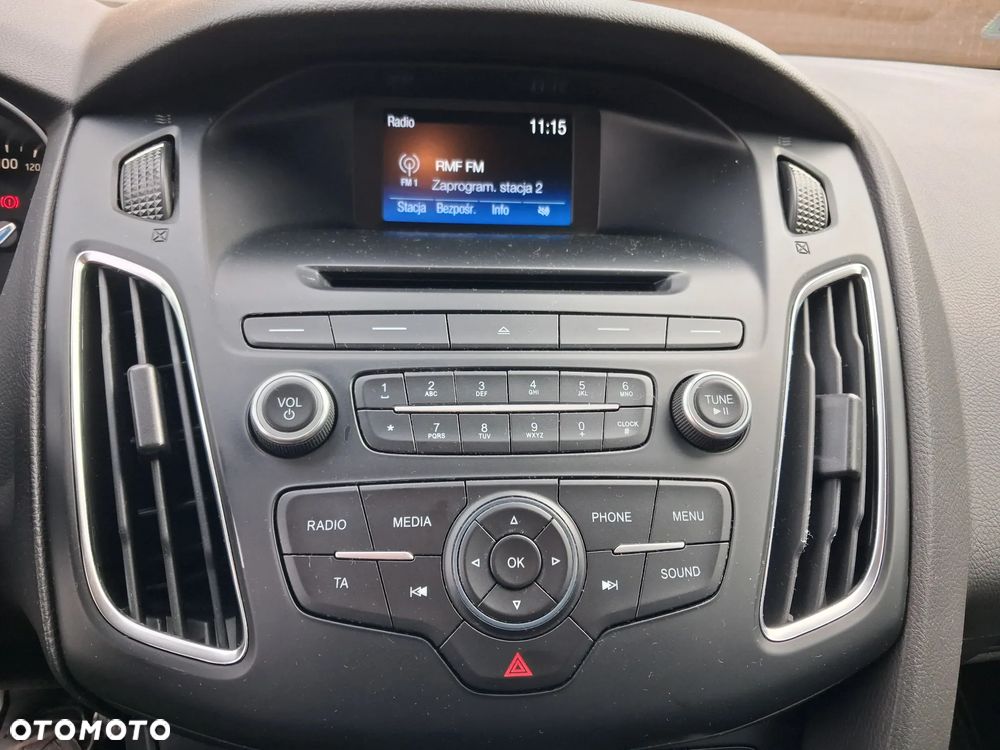 Ford Focus 1.5 EcoBoost Trend ASS - 24