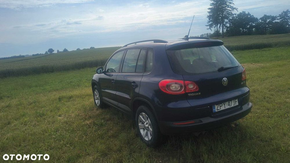 Volkswagen Tiguan - 4