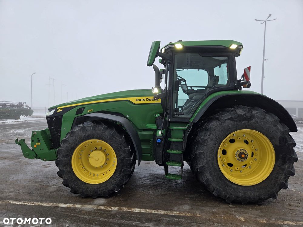 John Deere 8R310 - 5