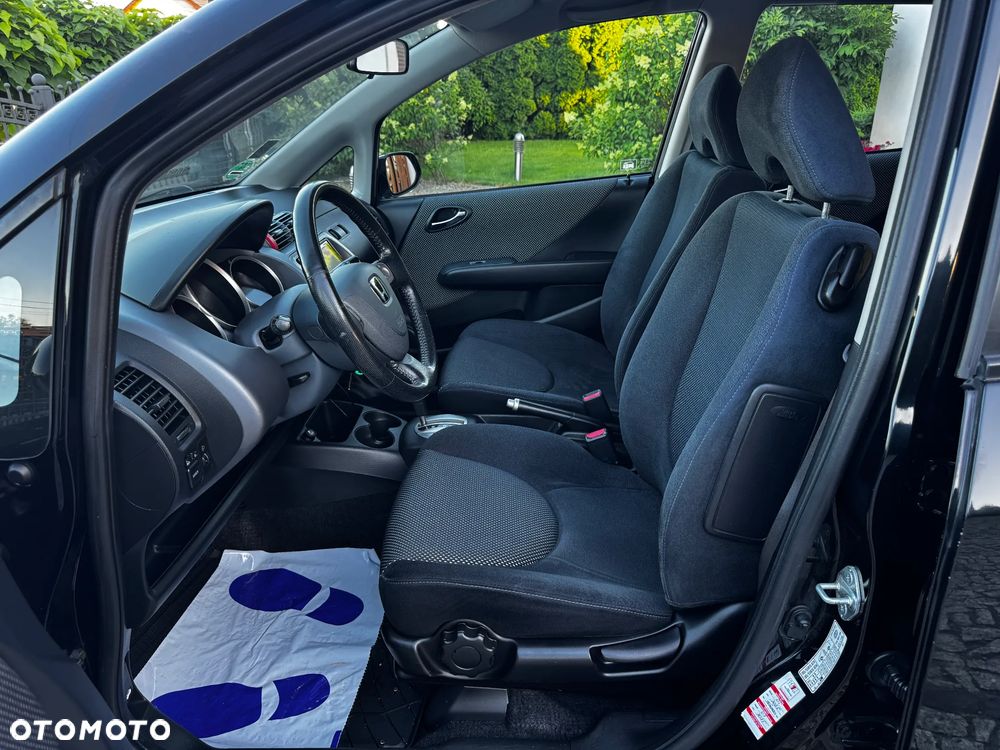 Honda Jazz 1.4 CVT ES Sport - 26