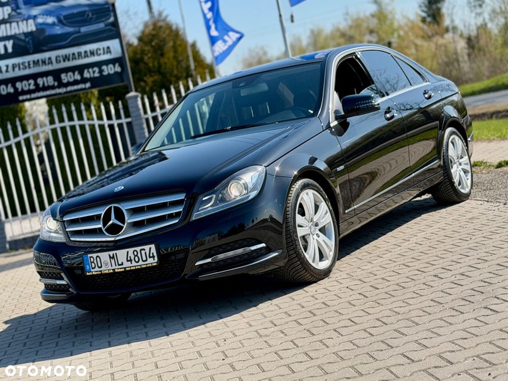 Mercedes-Benz Klasa C 180 CGI Automatik BlueEFFICIENCY Avantgarde - 17