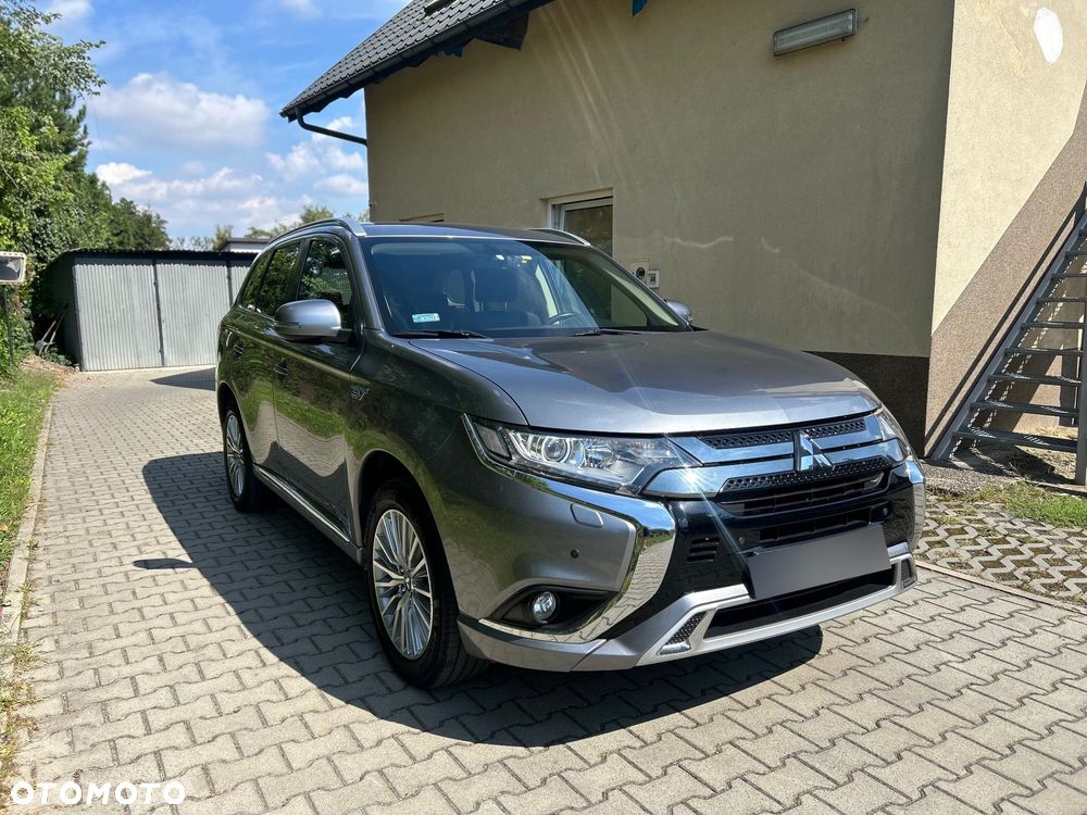 Mitsubishi Outlander Intense + - 1