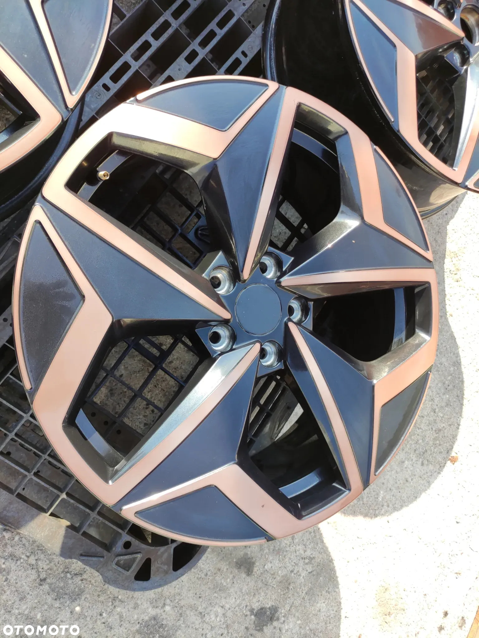 5x112 Alufelgi Felgi Aluminiowe 19 VW 10A ID.3 GOLF V 5 VI 6 VII 7 VIII 8 Skoda Octavia III IV 3 4  SEAT LEON II III IV 2 3 4 Cupra  Audi A3 8P 8V  Legnica ALU-RAD - 4