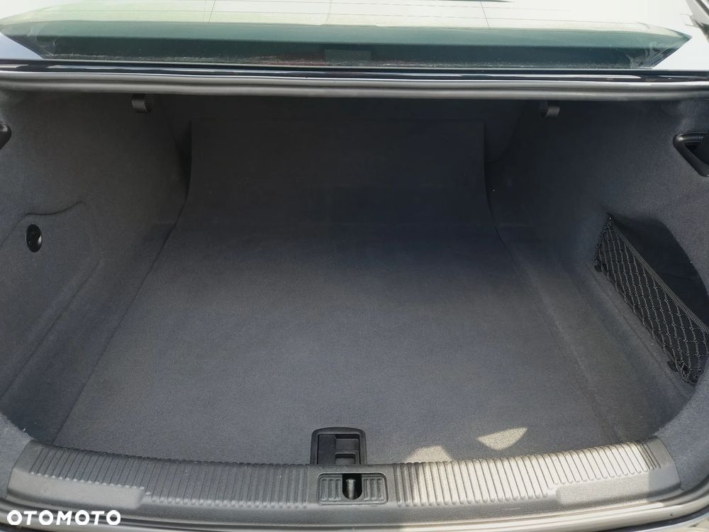 Audi A6 Limousine 2.0 TDI DPF sport selection - 16