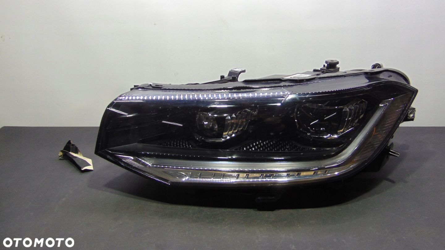 LAMPA PRZÓD LEWA E VW T-CROSS UROPA 2GM941035B - 1