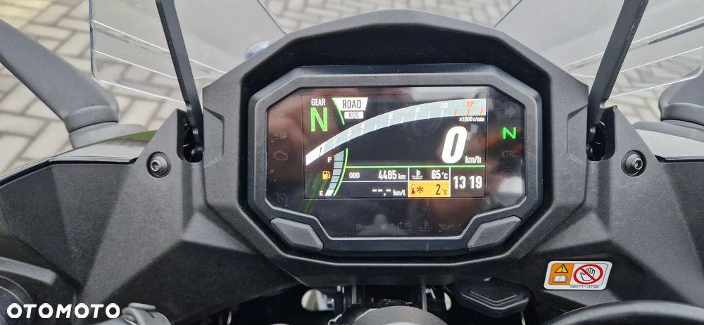 Kawasaki Ninja 1000 SX - 7