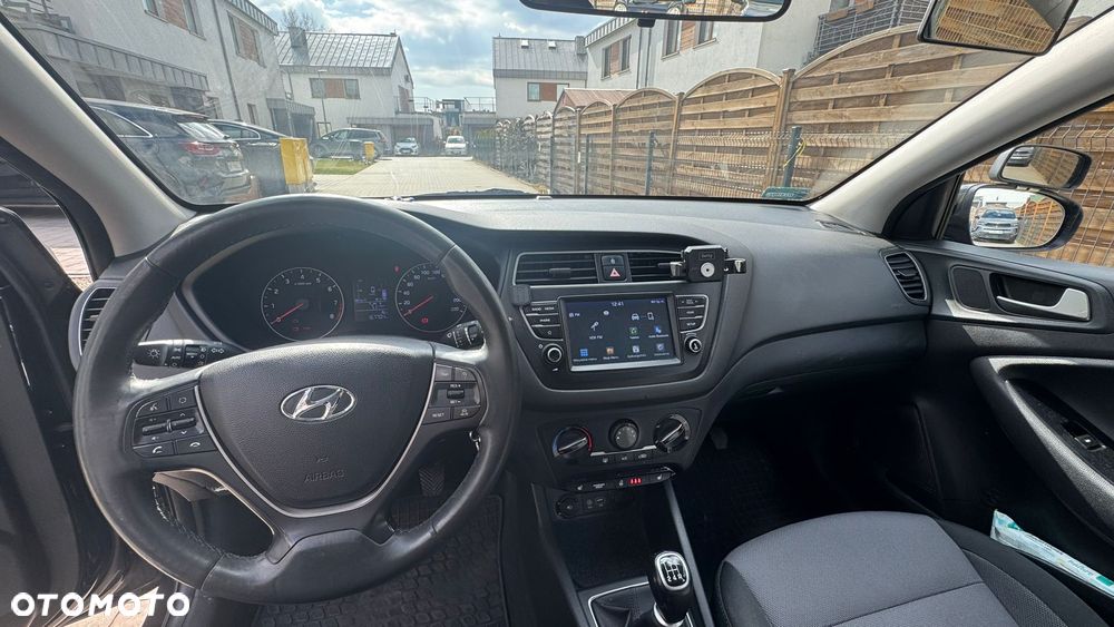 Hyundai i20 1.2 Elegant - 23