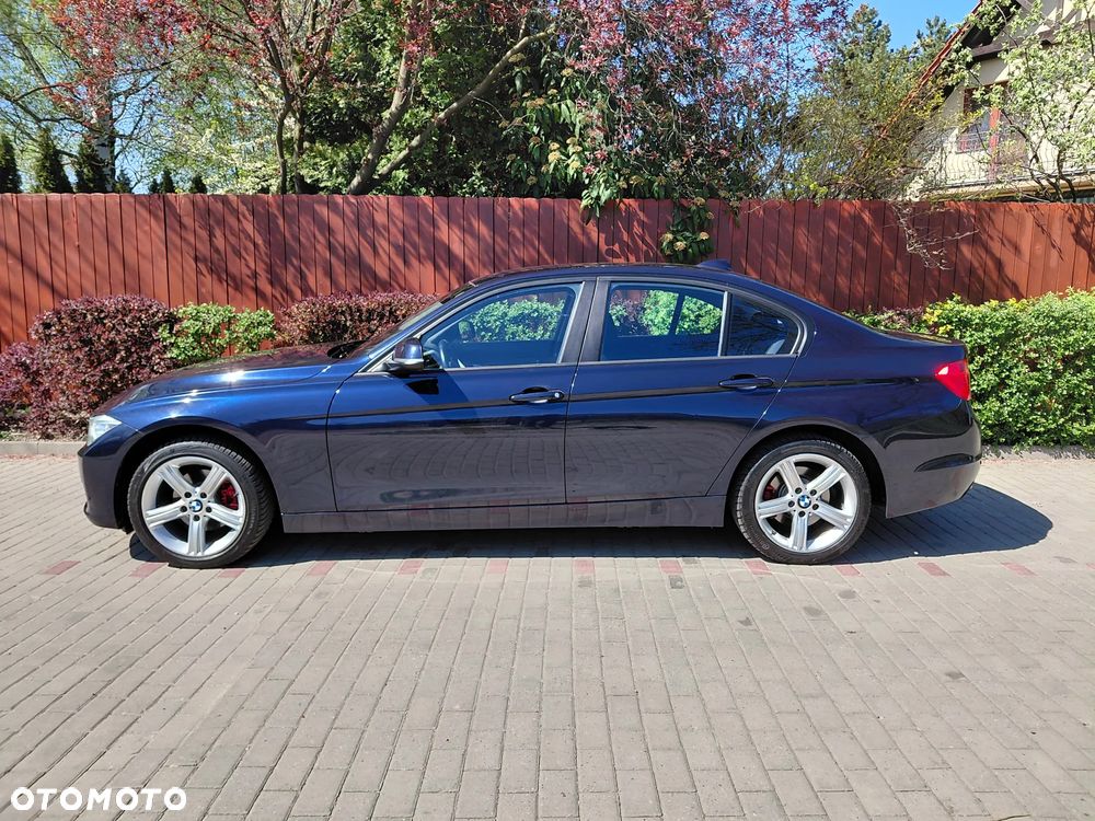BMW Seria 3 318d Luxury Line EU6 - 3