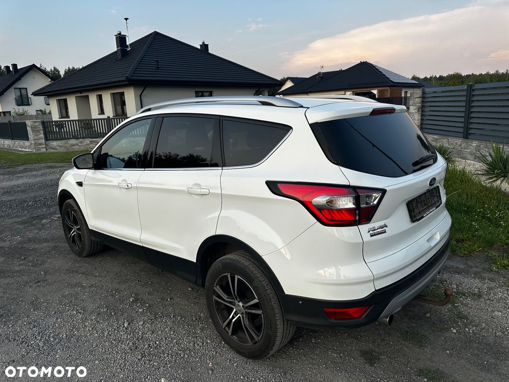 Ford Kuga 1.5 EcoBoost 2x4 Titanium - 5